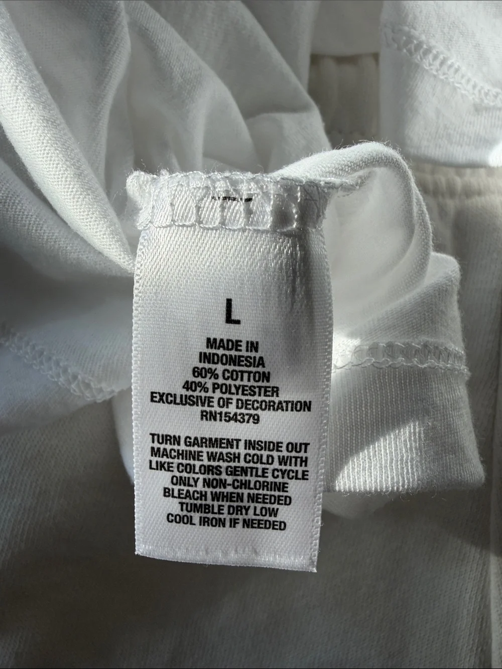 Aeropostale crisp white